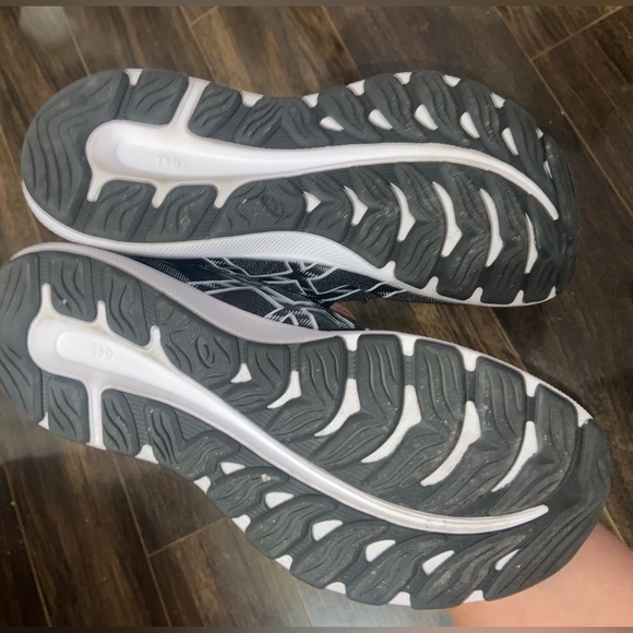 ASICS AMPLIFOAM - Picture 4 of 6